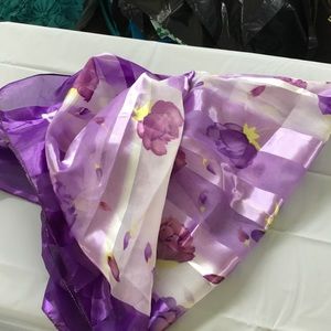 Purple and White FloralDesign Scarf